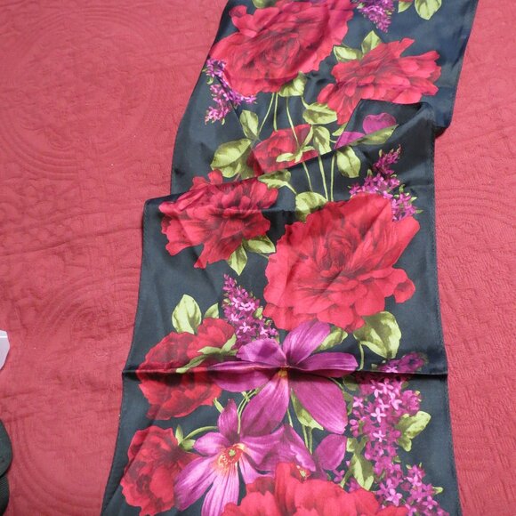 Oscar De La Renta100% Silk scarf floral - Picture 3 of 10